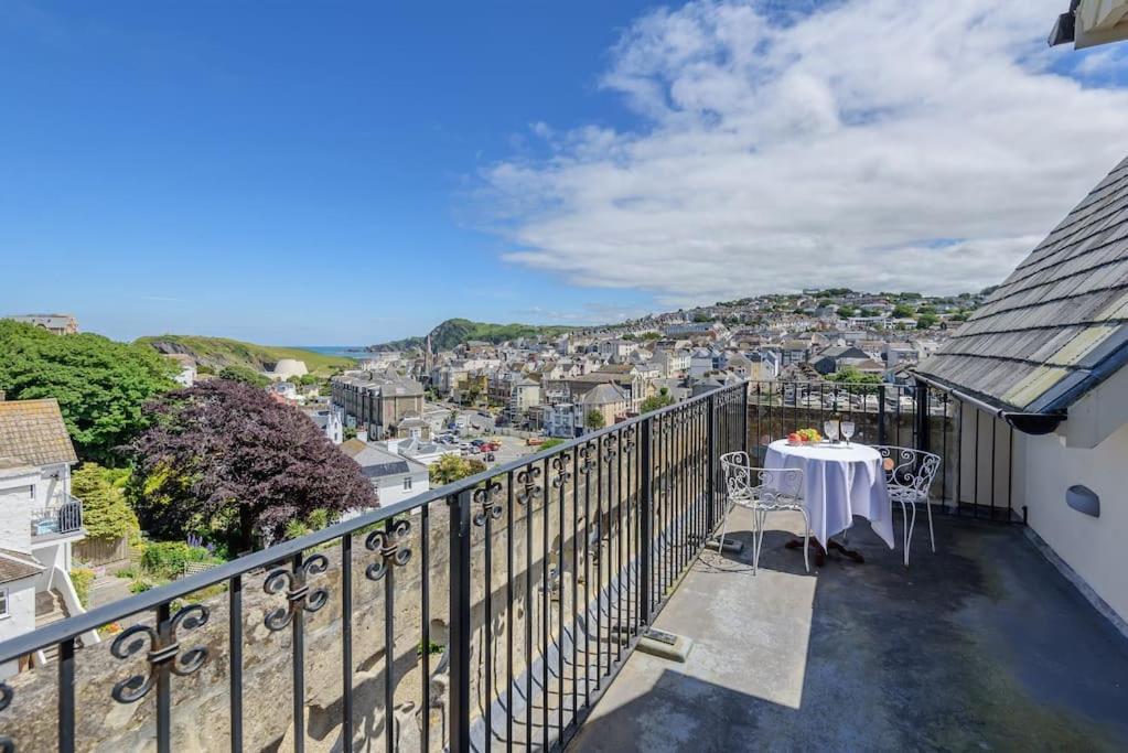 Merlin Court Ilfracombe Exterior foto